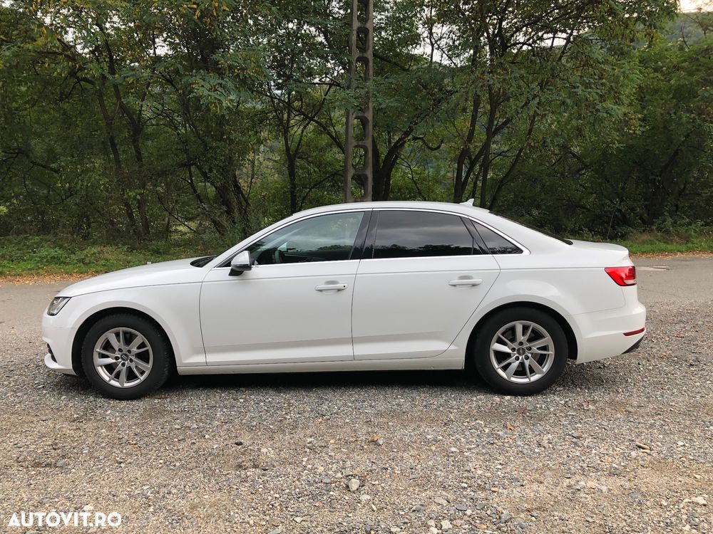 Audi A4 2.0 TDI DPF Ambiente - 2