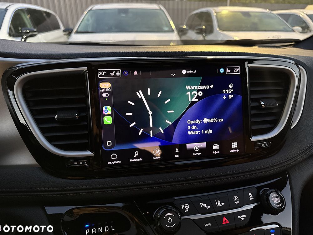 Chrysler Pacifica - 34