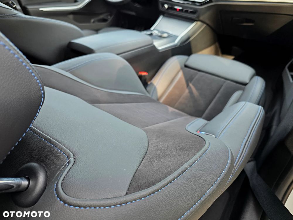 BMW Seria 3 320d Touring xDrive M Sport - 18