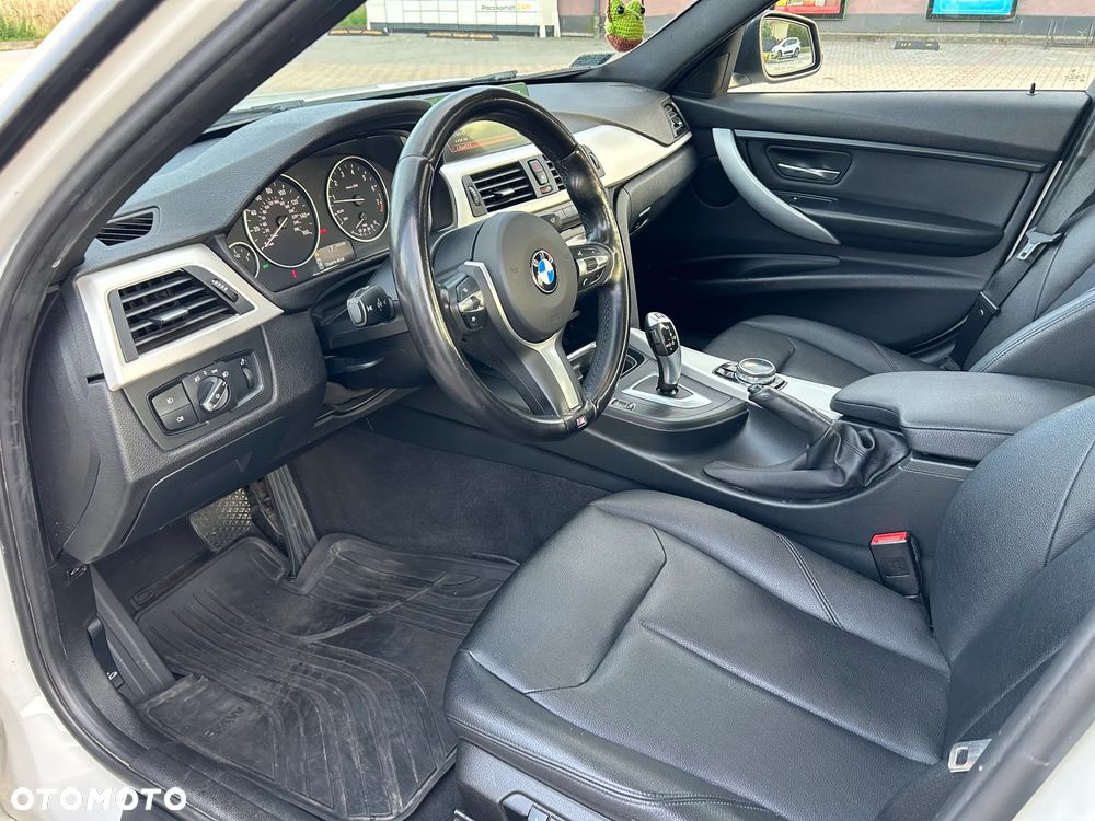 BMW Seria 3 328i xDrive - 10