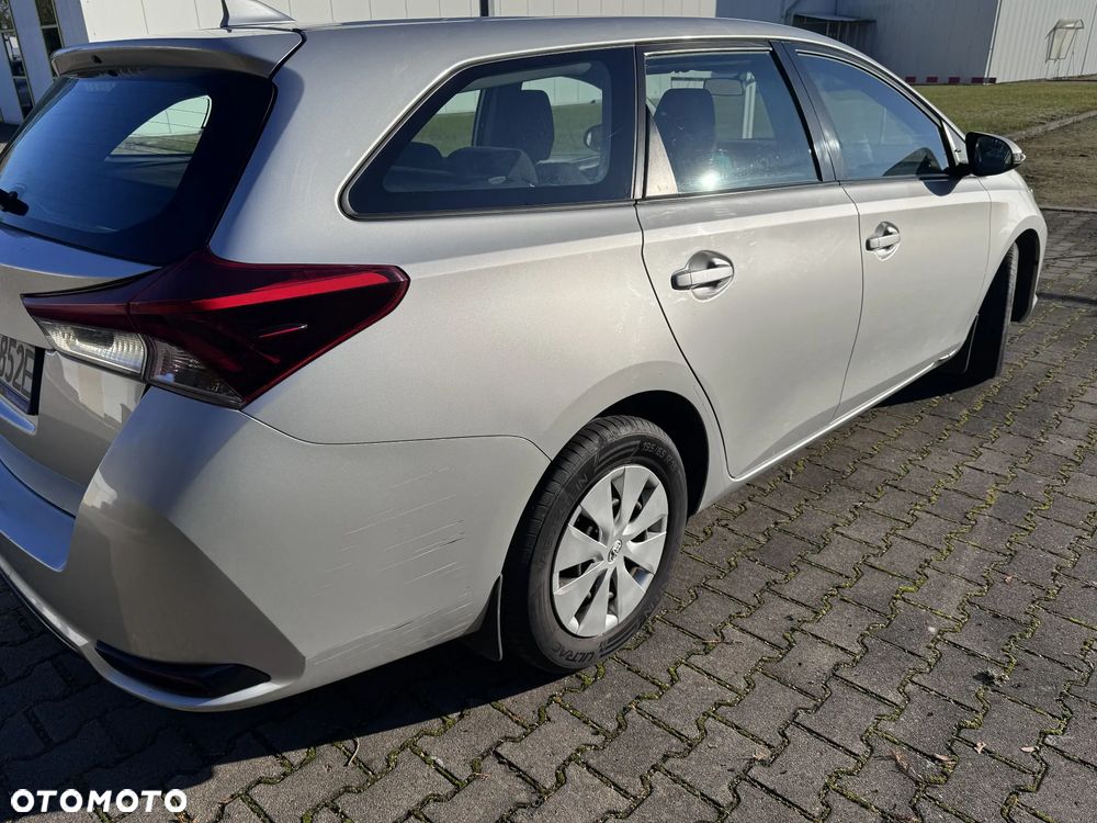 Toyota Auris 1.6 Active - 4
