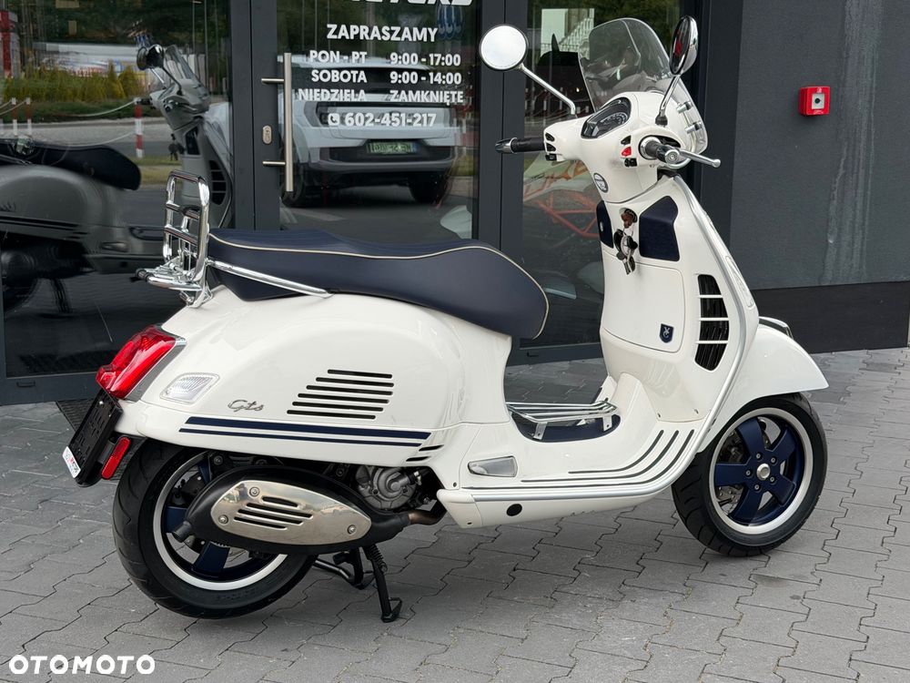 Vespa GTS - 4