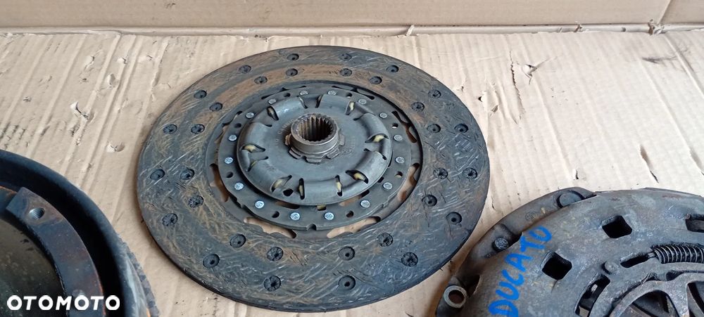 Sprzęgło dwumas koło dwumasowe tarcza docisk LUK Fiat Ducato III 3.0 CNG 55217867 - 3