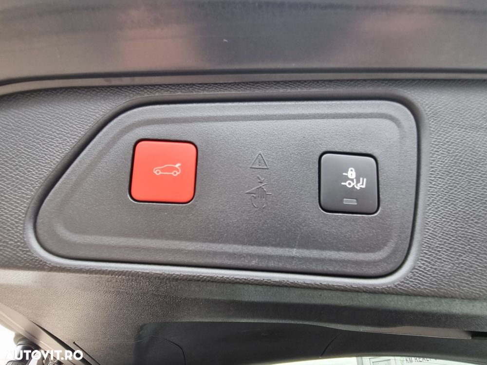 Peugeot 3008 1.5 BlueHDI 130 EAT8 Allure Pack - 26