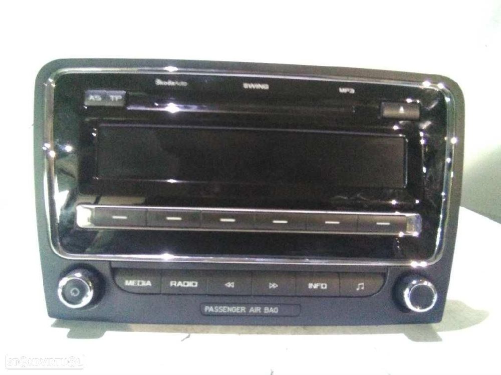 SISTEMA DE ÁUDIO RÁDIO CD SKODA SUPERB COMBI 3T5 - 1