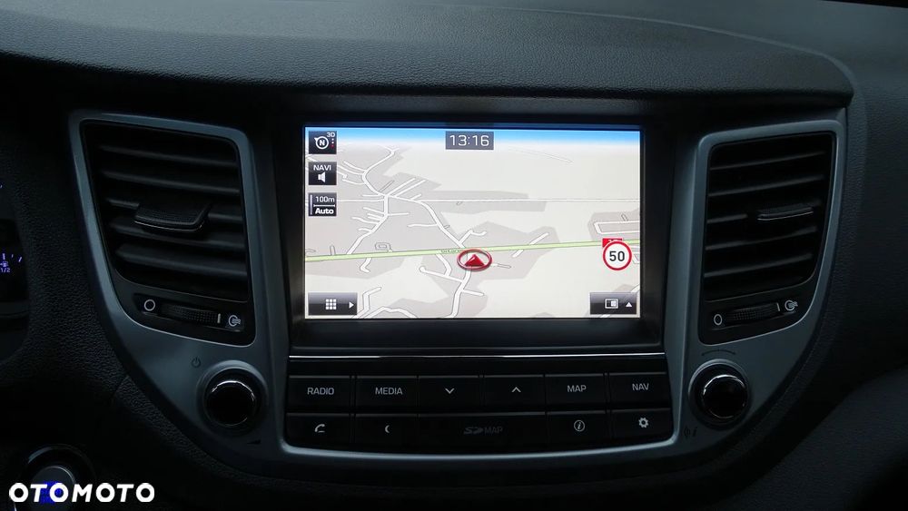 Hyundai Tucson 2.0 CRDI BlueDrive GO 2WD - 23