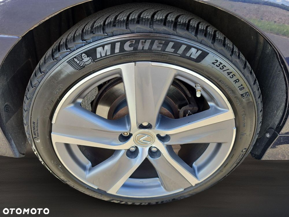 Lexus GS - 34