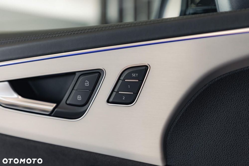 Audi SQ8 - 32