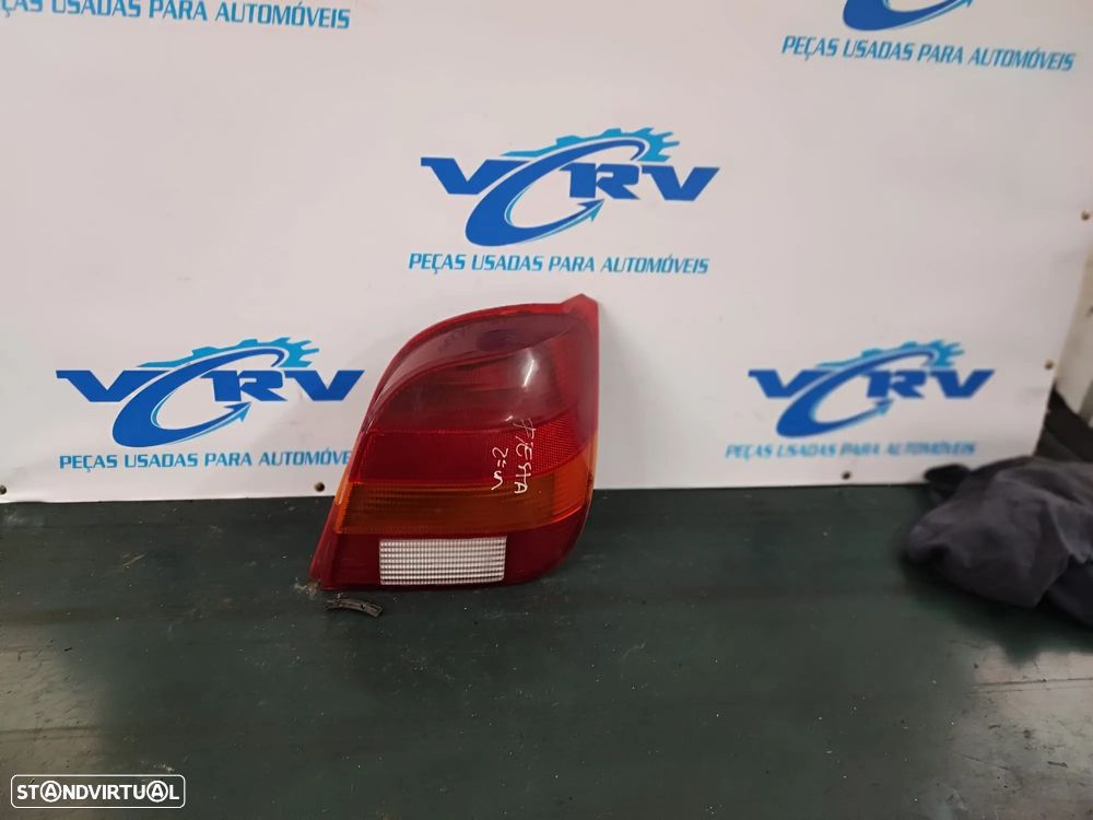 Farolim trás direito Ford Fiesta 1989/1996 - 1