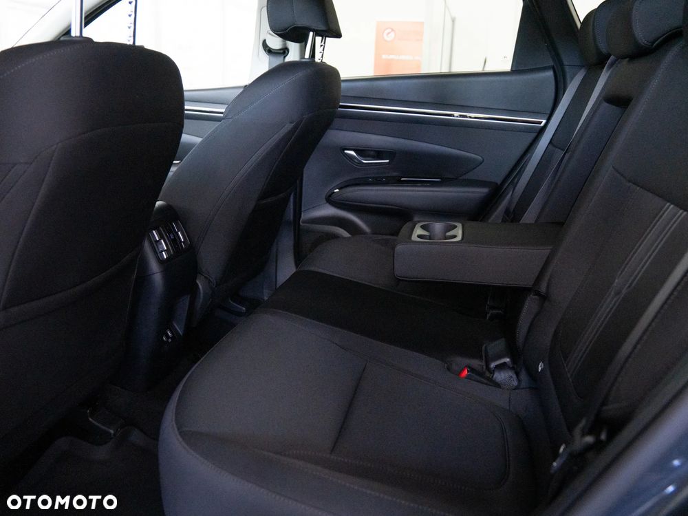 Hyundai Tucson 1.6 T-GDi HEV Executive 2WD - 38