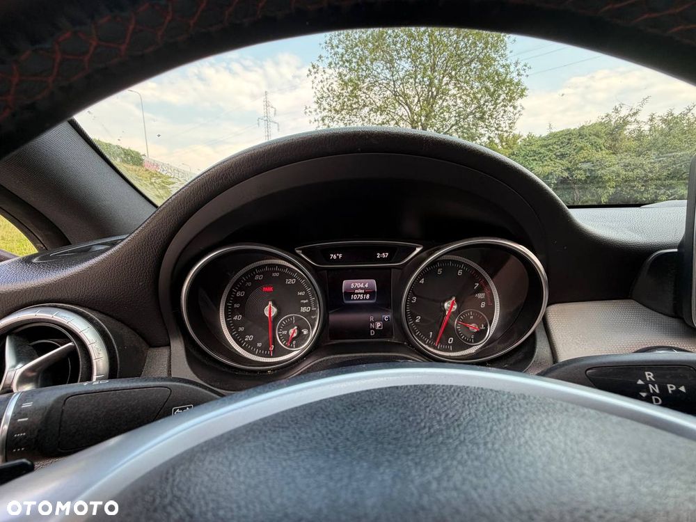Mercedes-Benz CLA 250 4-Matic 7G-DCT - 8
