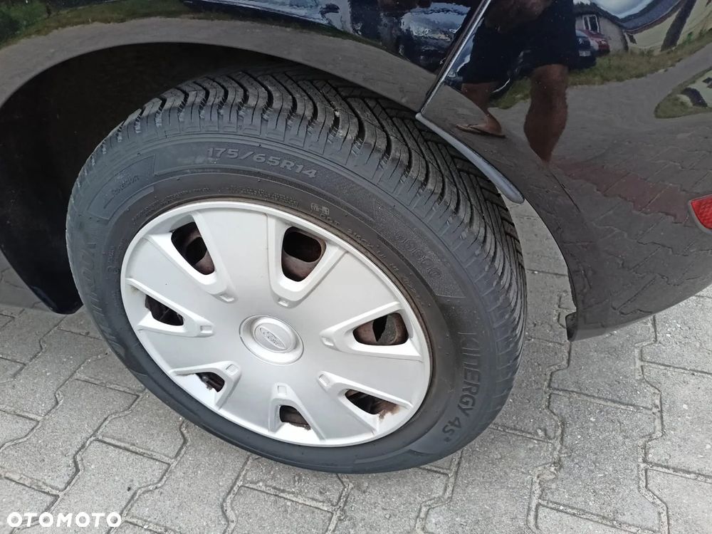 Ford Fiesta 1.25 Trend - 25