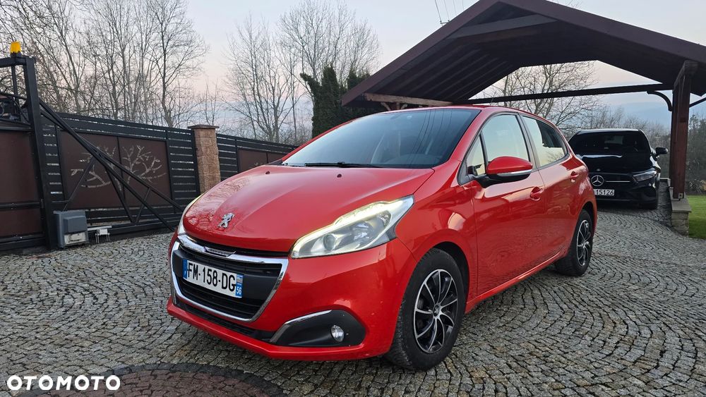 Peugeot 208 - 2
