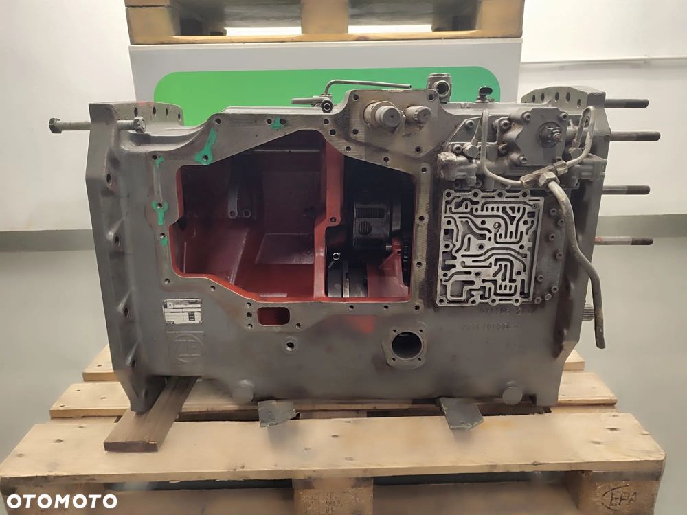 Obudowa Skrzynia ZF 2094004010 T-7300 3314 Fendt 824 Favorit - 6