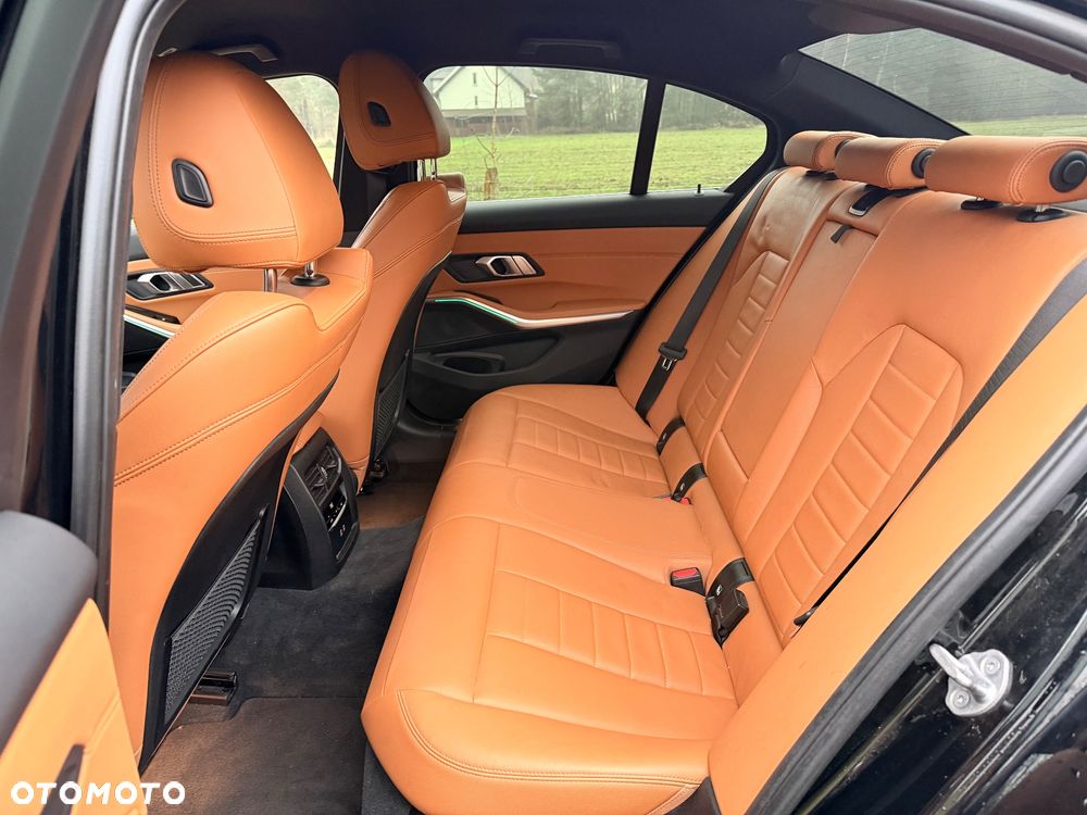 BMW Seria 3 318i Luxury Line sport - 12