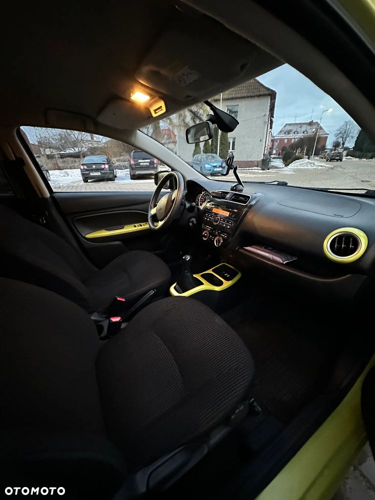 Mitsubishi Space Star 1.2 Intense - 9