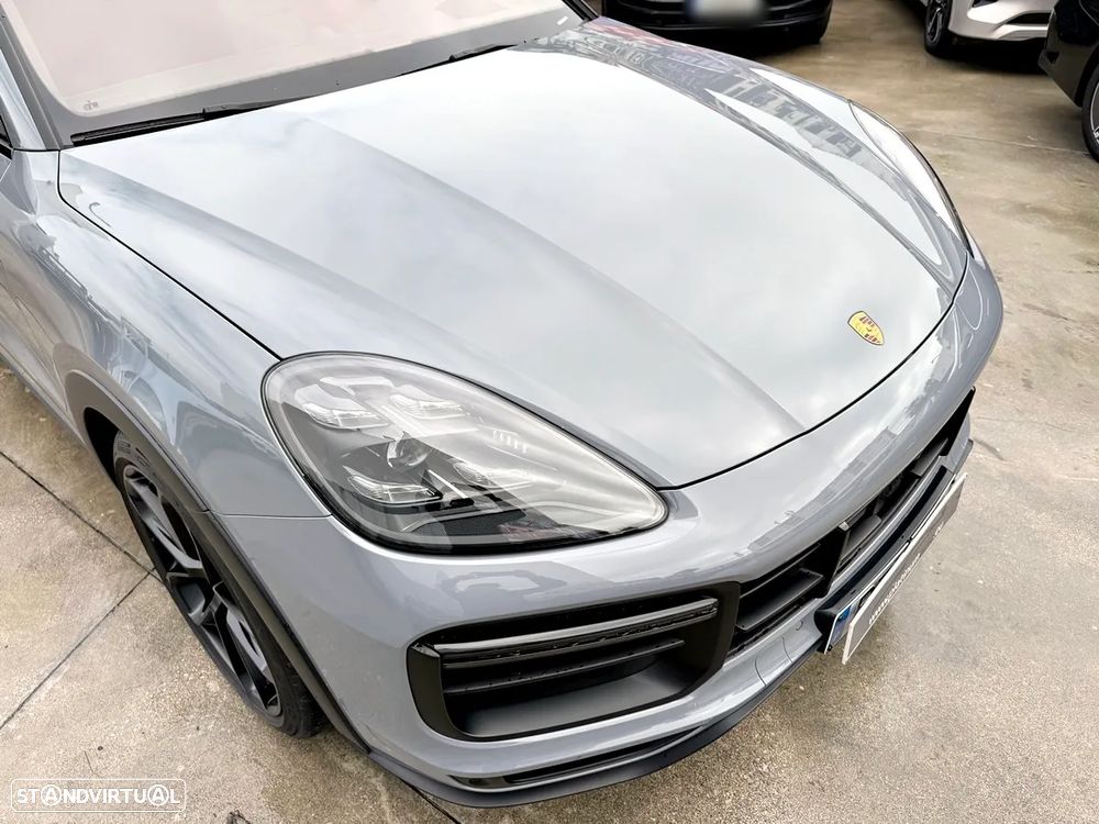 Porsche Cayenne Coupé Turbo - 44