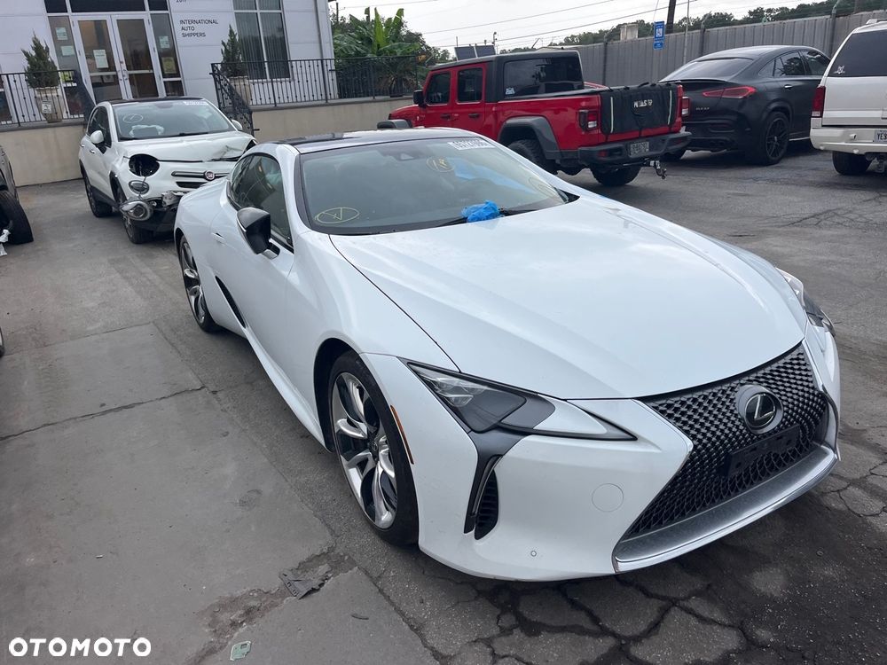 Lexus LC - 1