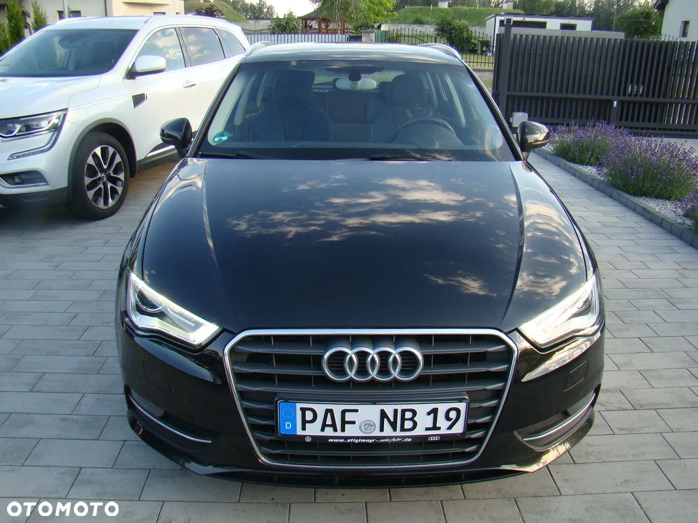 Audi A3 Sportback 1.8 TFSI Attraction - 3