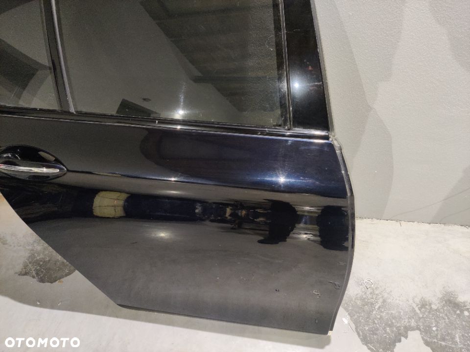 Drzwi Prawy Tył BMW 5 F10 Prawe Tylne 416 CARBON SCHWARZ Kompletne - 2