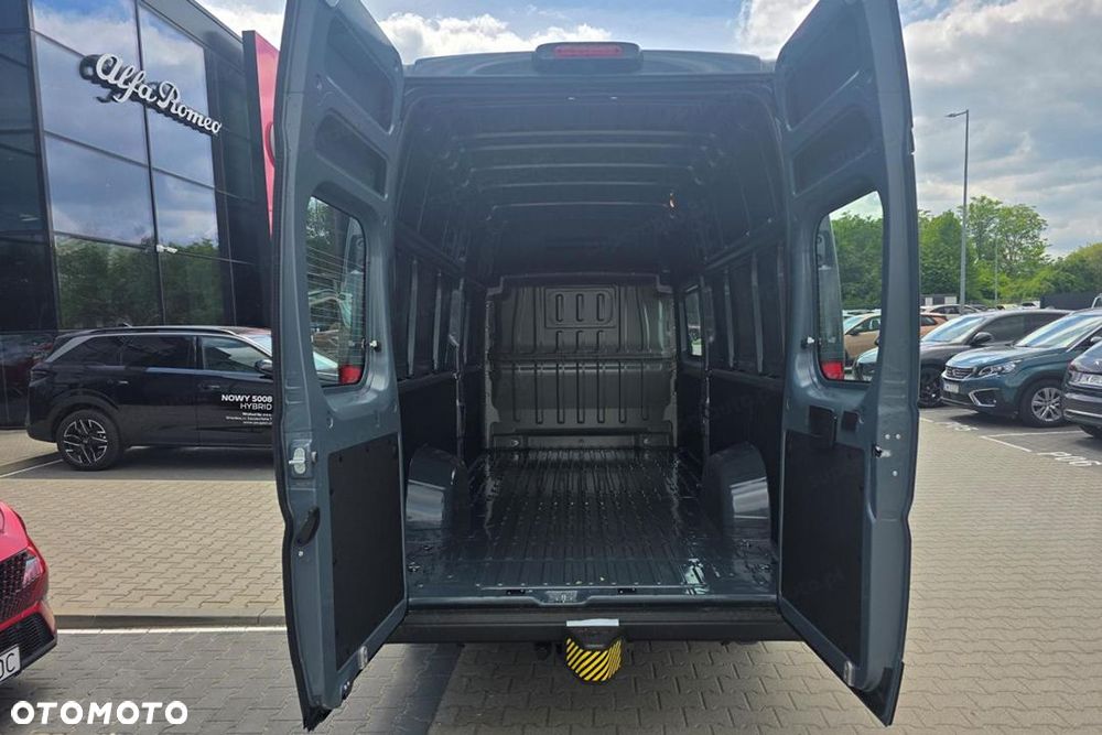 Peugeot Boxer Heavy L4H3 AT8 2.2 180KM - 16