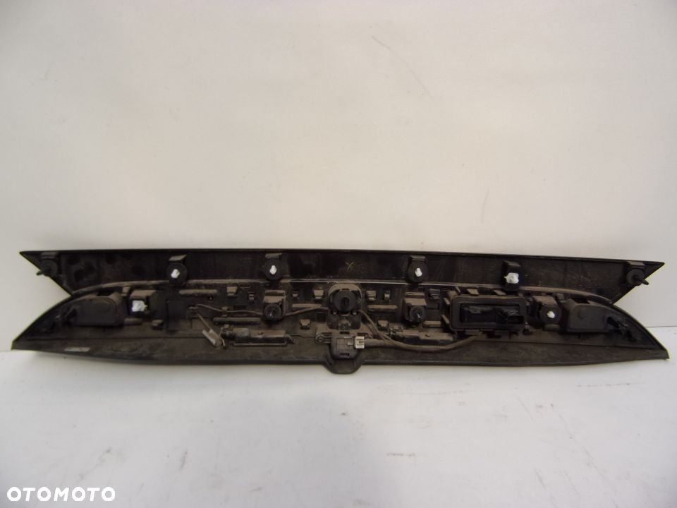 CHRYSLER PACIFICA 16-  BLENDA KLAPY BAGAŻNIKA - 8