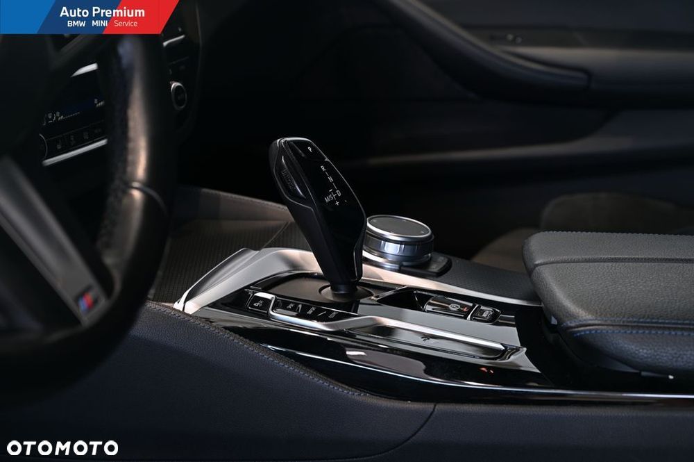 BMW Seria 5 520d M Sport sport - 8
