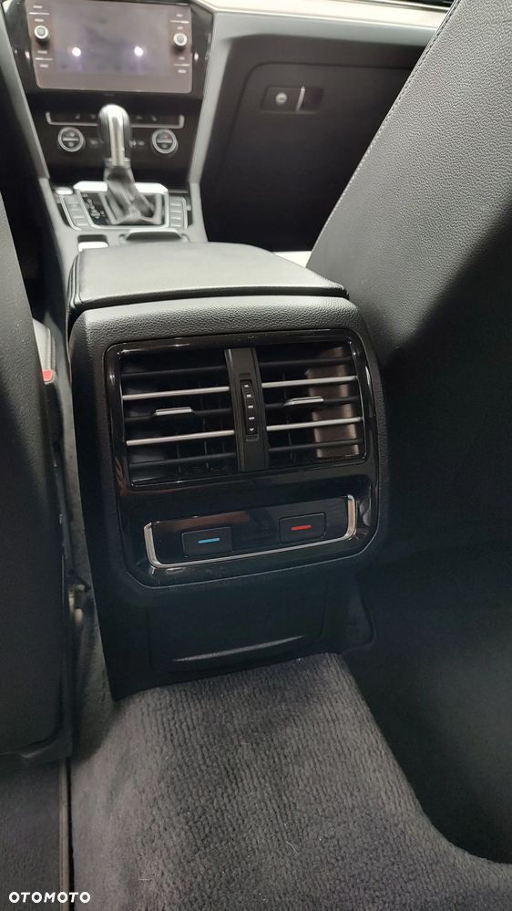 Volkswagen Passat 2.0 TDI BMT Highline DSG - 24