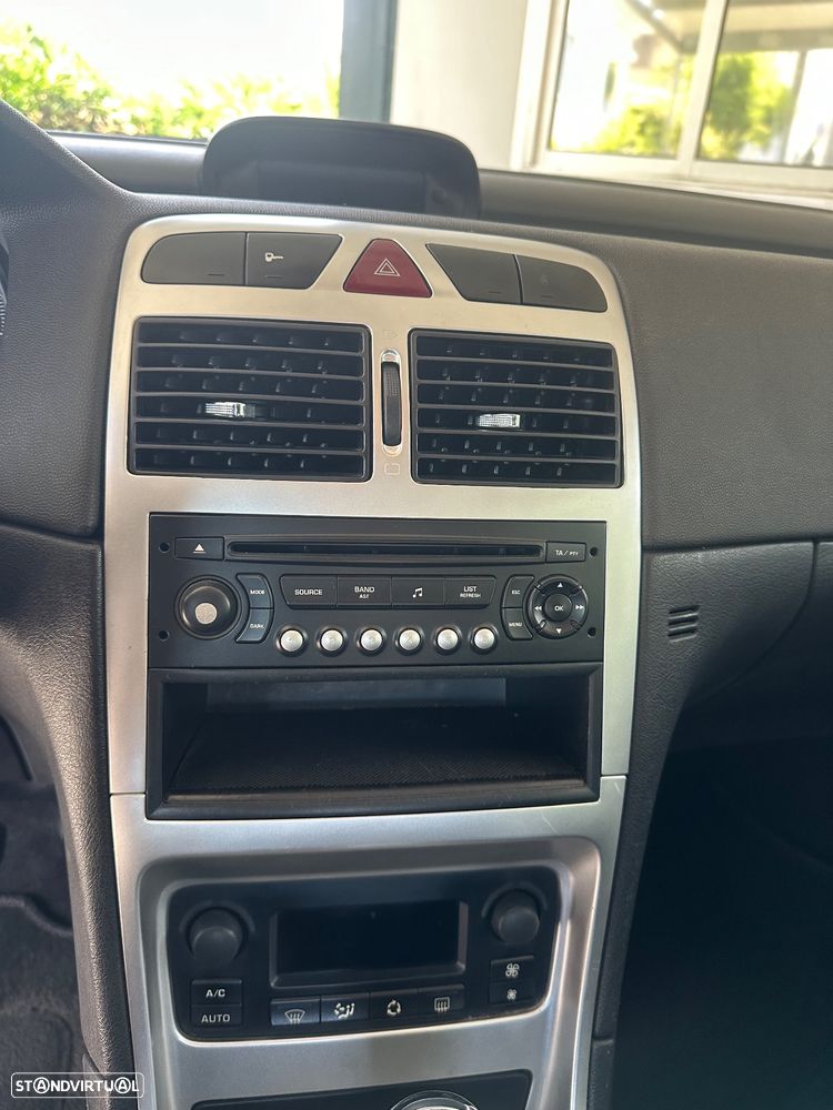 Peugeot 307 1.6 Executive Auto. - 22