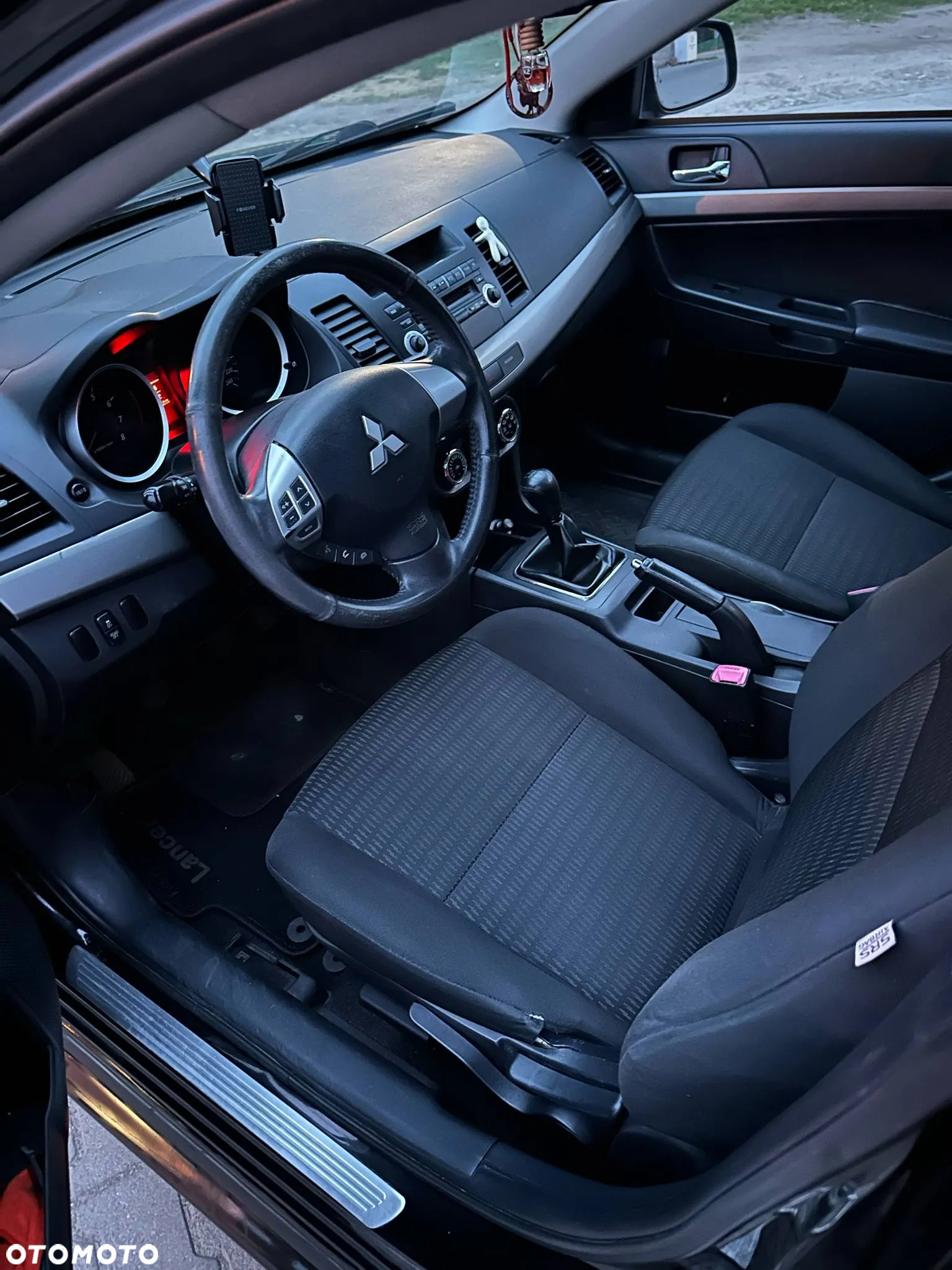 Mitsubishi Lancer 1.6 Invite - 3