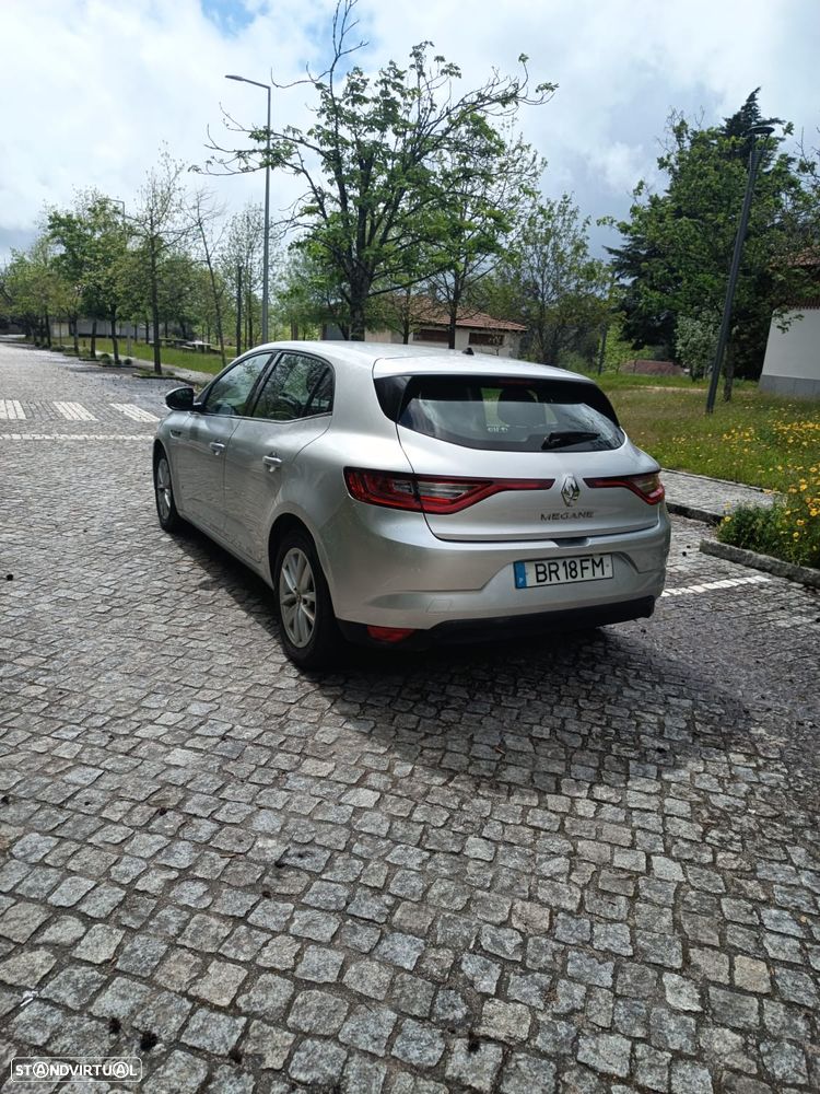 Renault Mégane 1.5 Blue dCi Zen - 8