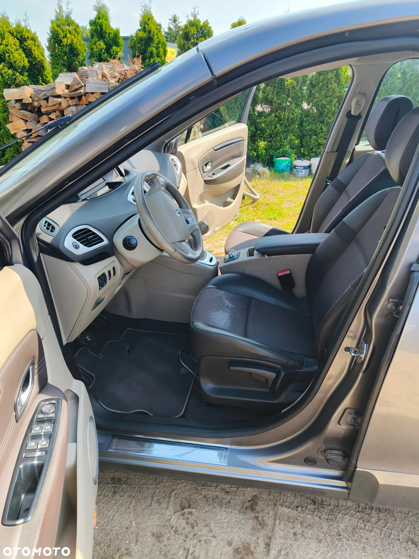 Renault Scenic 1.5 dCi Privilege - 33
