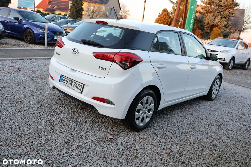 Hyundai i20 1.2 Pure - 3