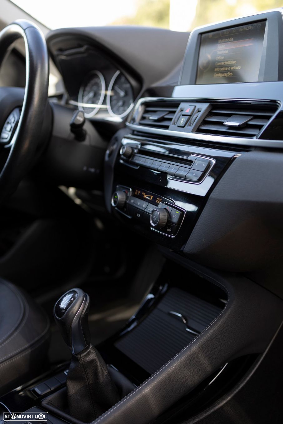 BMW X1 16 d sDrive Line xLine - 41