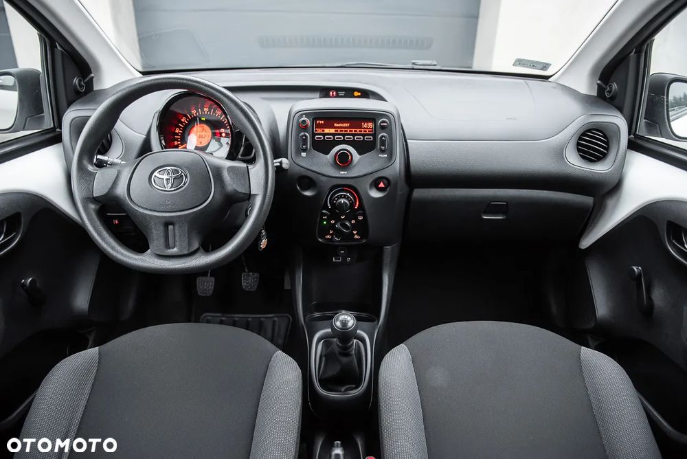 Toyota Aygo x-play Eco - 20