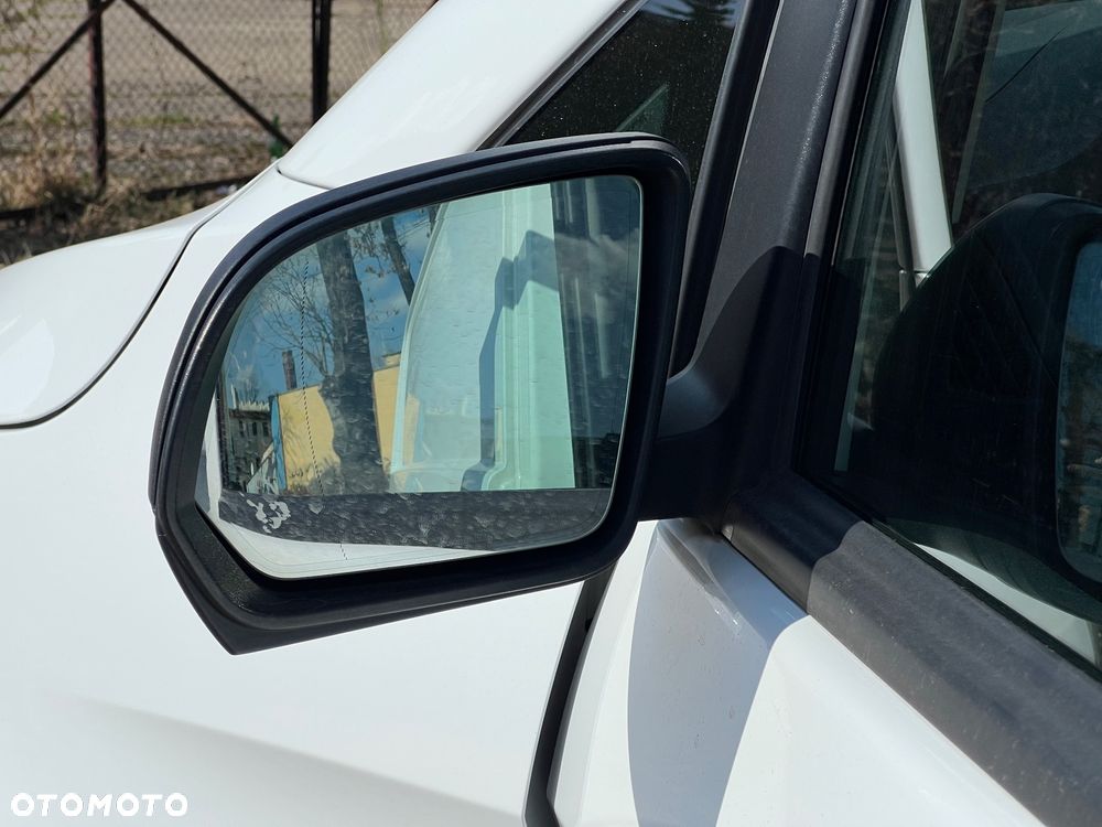 Mercedes-Benz Vito - 21