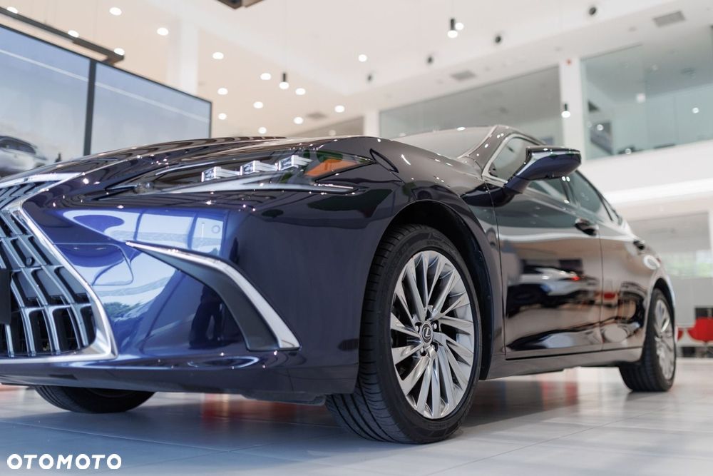 Lexus ES - 17