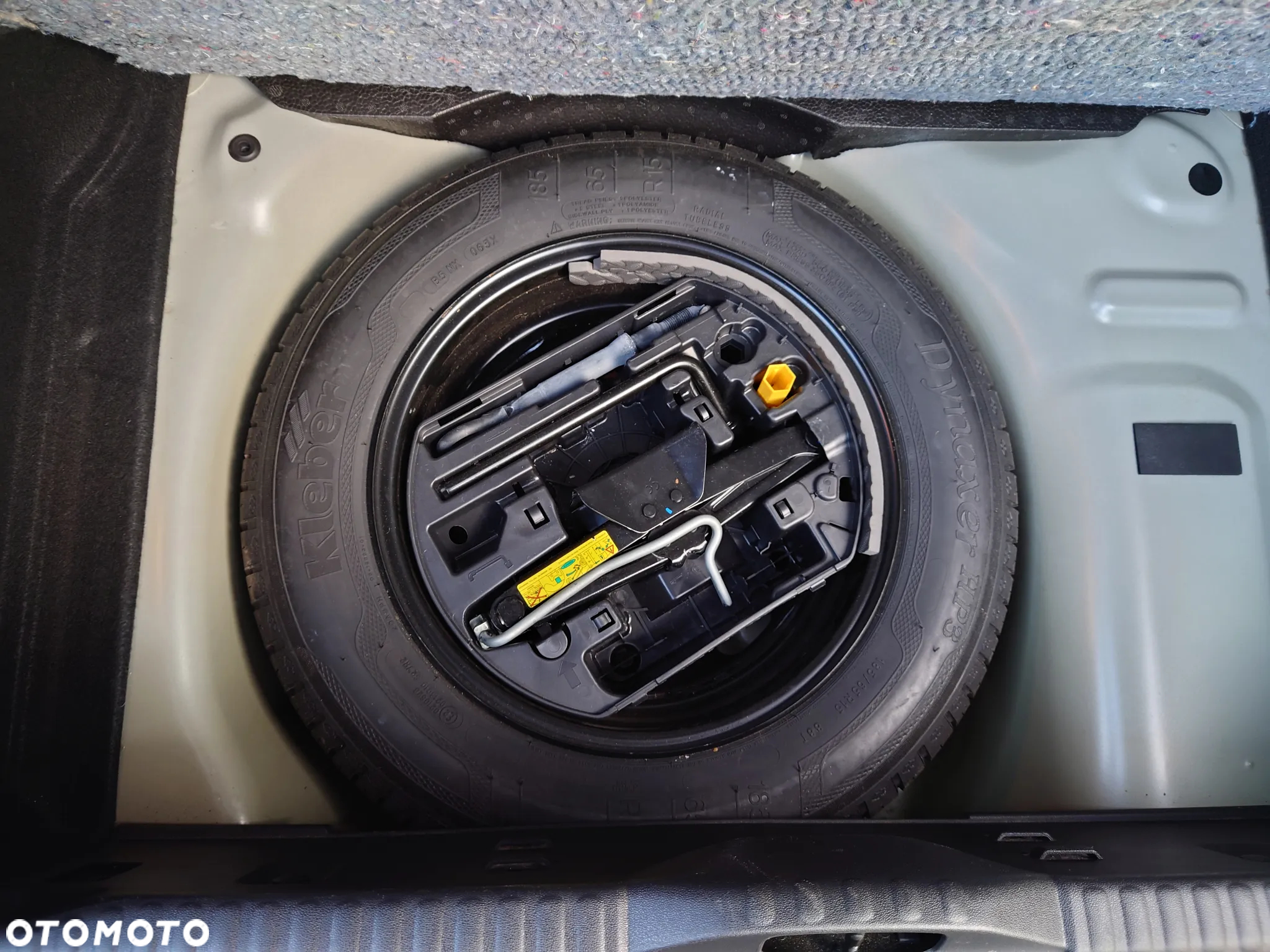 Citroën C3 1.2 PureTech Shine - 16