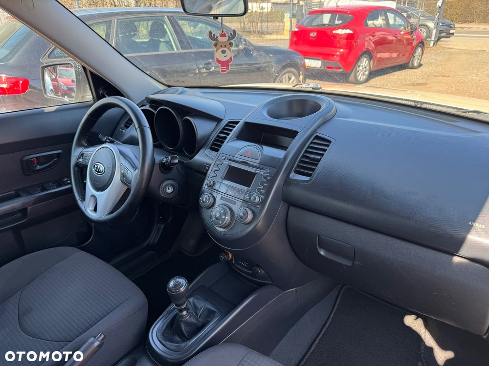 Kia Soul 1.6 M - 10