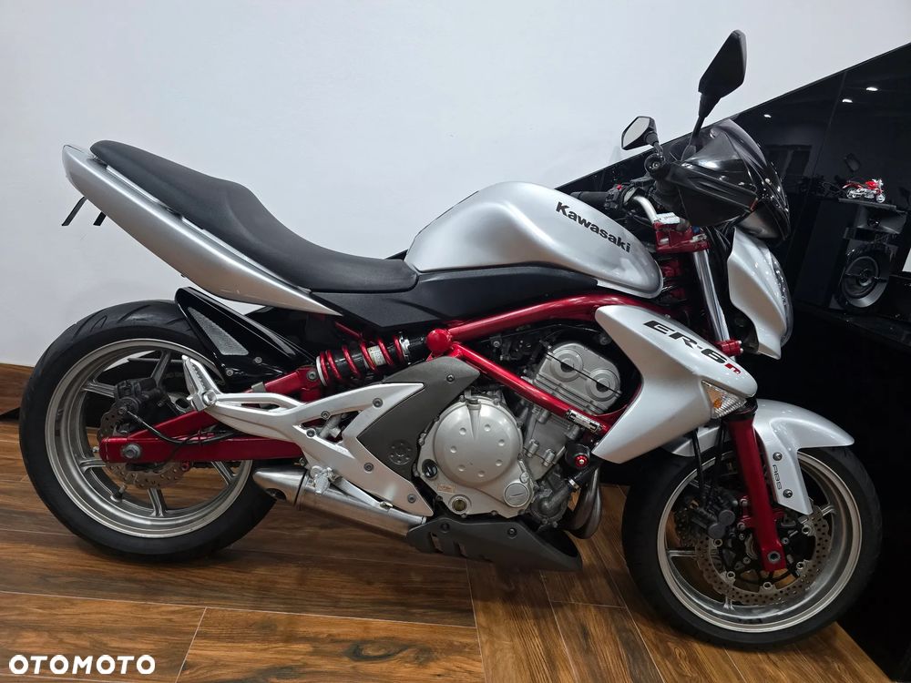 Kawasaki ER - 3