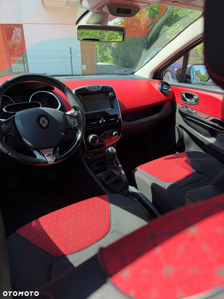 Renault Clio - 12