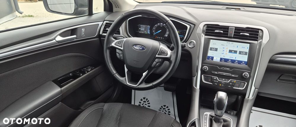 Ford Mondeo 2.0 Hybrid Titanium - 28
