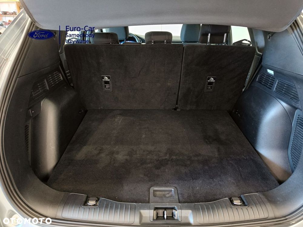 Ford Kuga 2.5 Duratec FHEV TITANIUM - 9