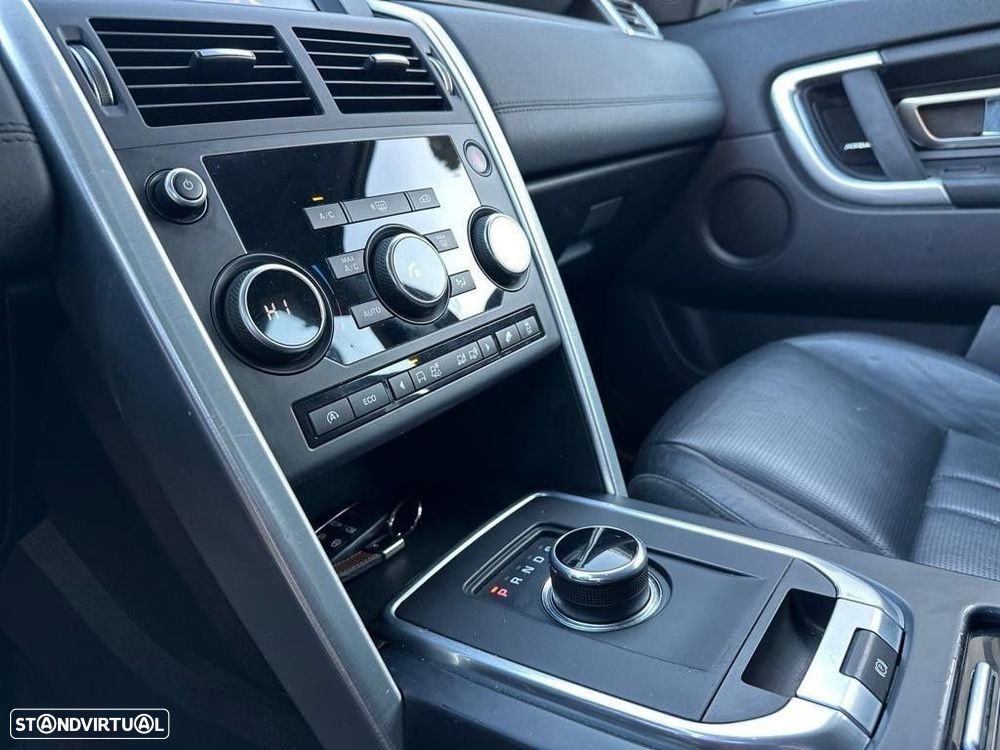 Land Rover Discovery Sport 2.0 TD4 HSE Luxury 7L Auto - 15