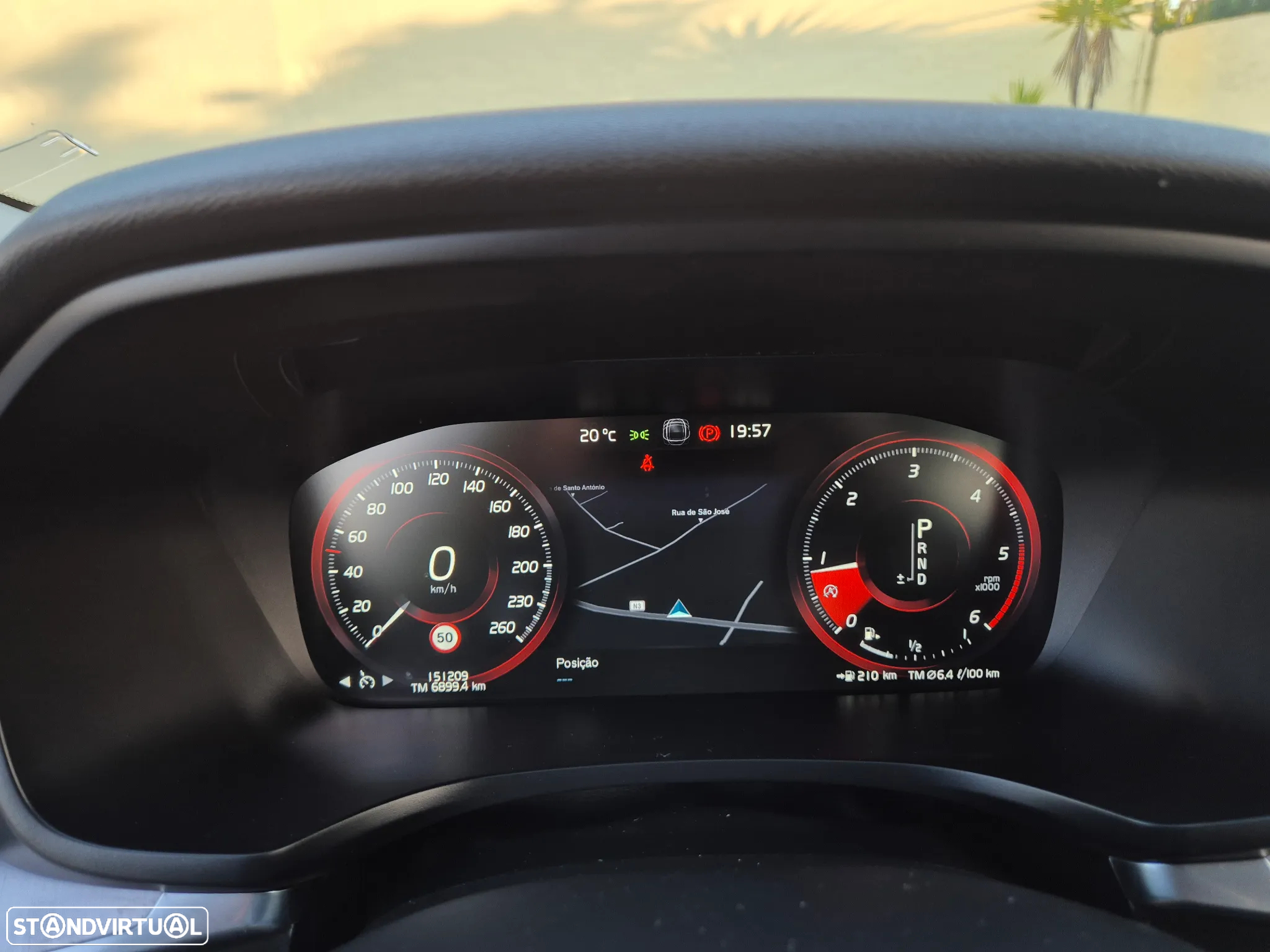 Volvo V60 2.0 D3 Momentum Plus Geartronic - 26
