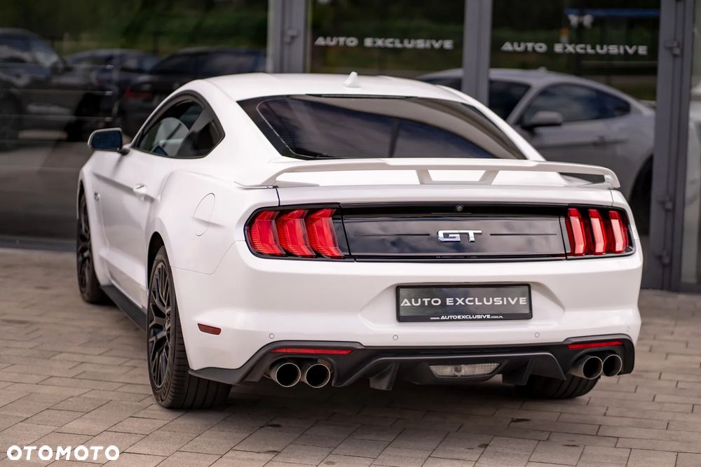 Ford Mustang - 21