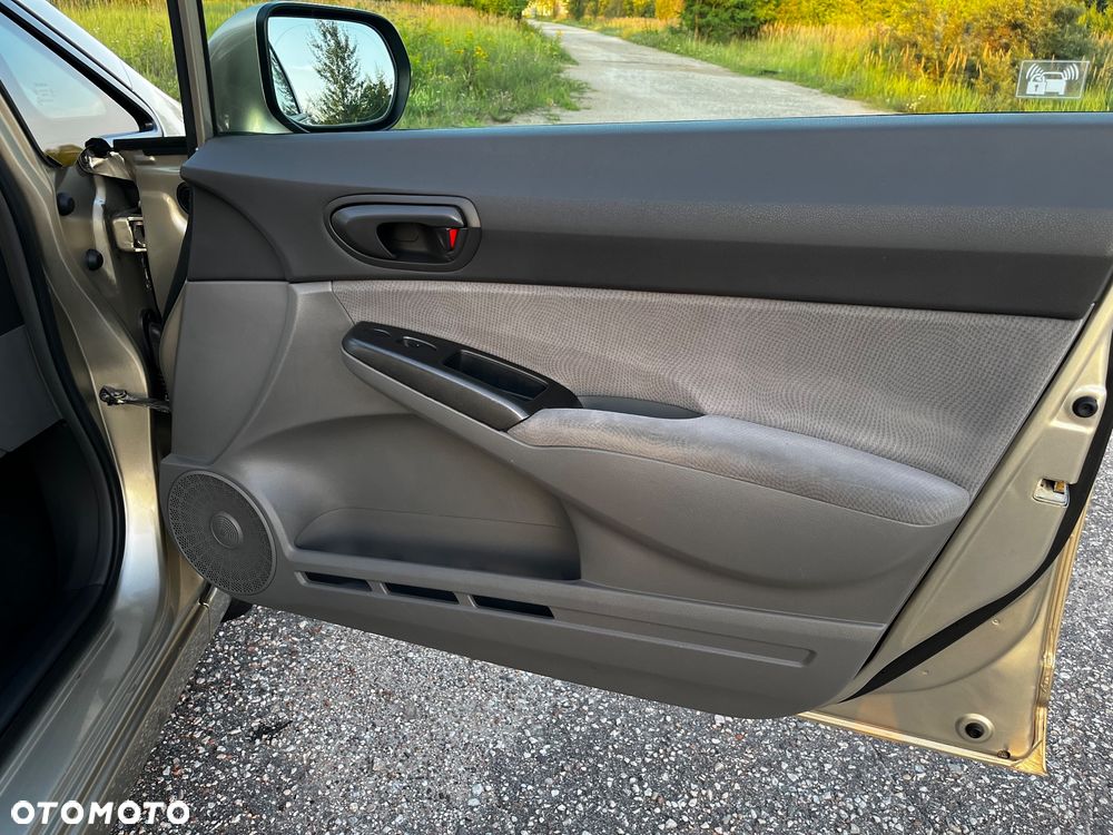 Honda Civic 1.8 Comfort - 17