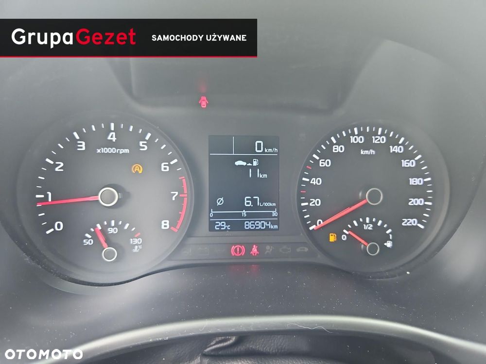 Kia Stonic 1.4 L - 14