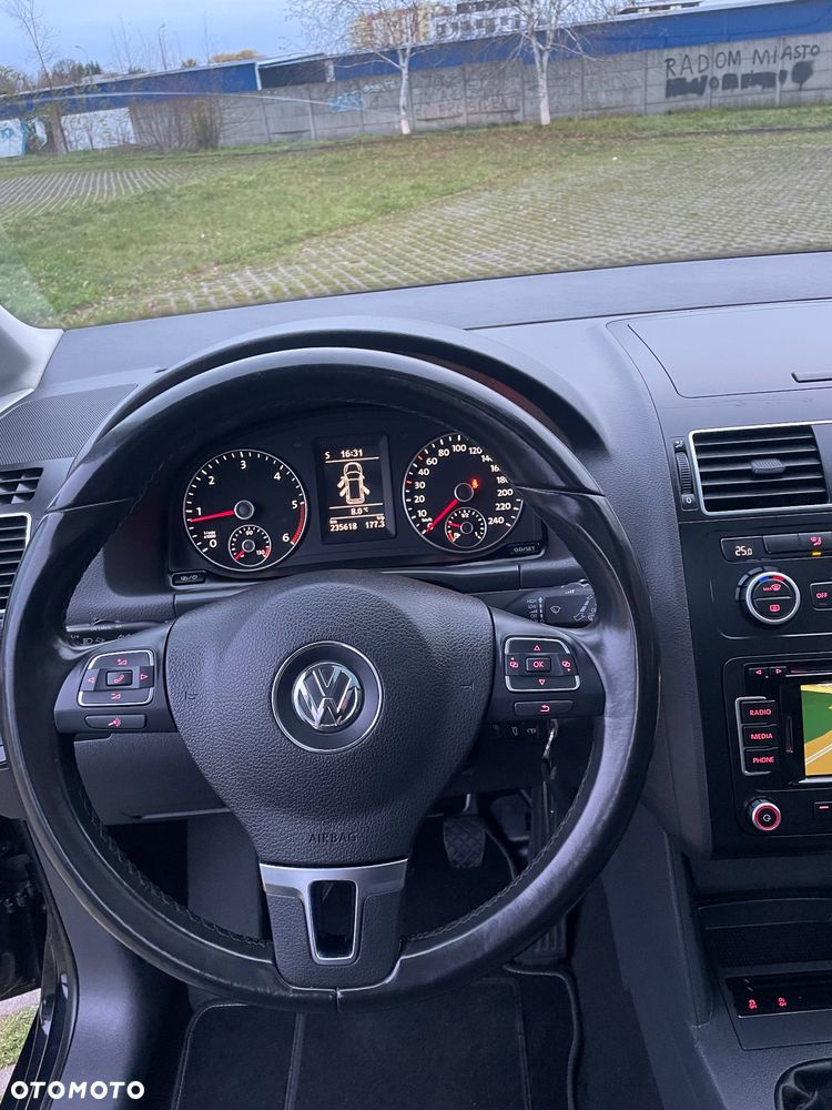 Volkswagen Touran 1.6 TDI DPF BlueMot Trendline - 27