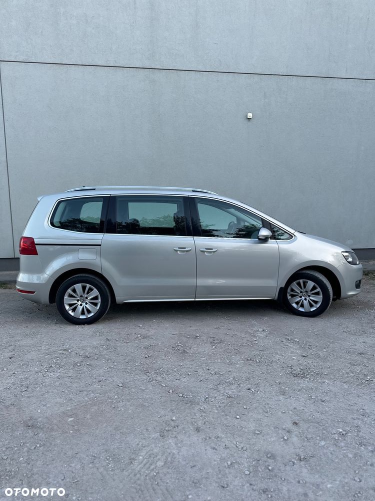 Volkswagen Sharan 2.0 TDI 4Motion BlueMotion Technology Highline - 10